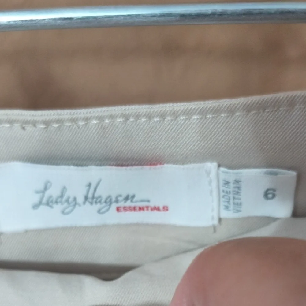 Lady Hagen Women's Tan Skort Size 6